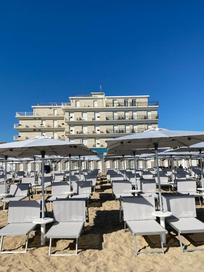 Hotel Flying Pésaro Exterior foto